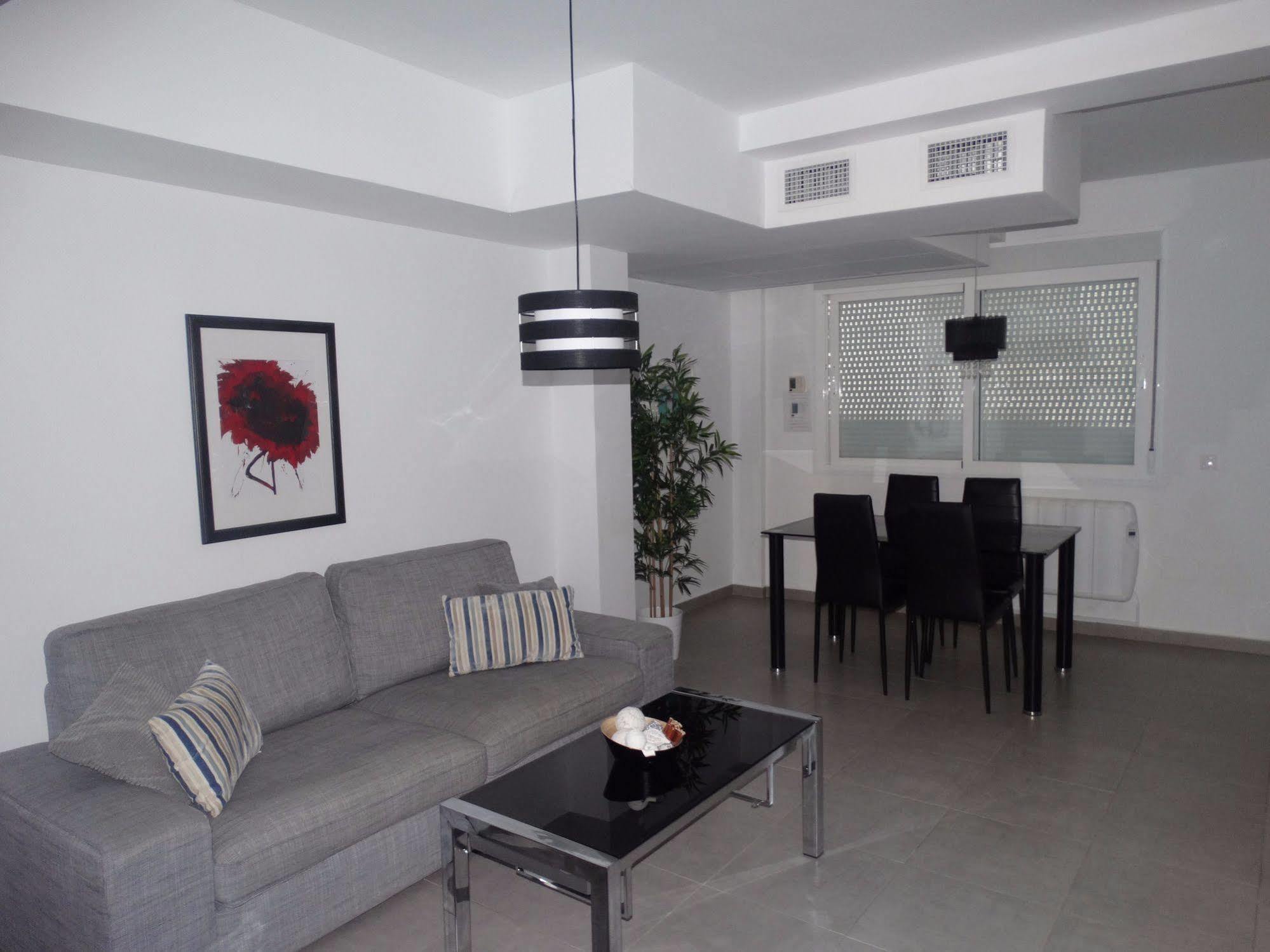 Malaga Apartamentos - Nuno Gomez, 24 エクステリア 写真