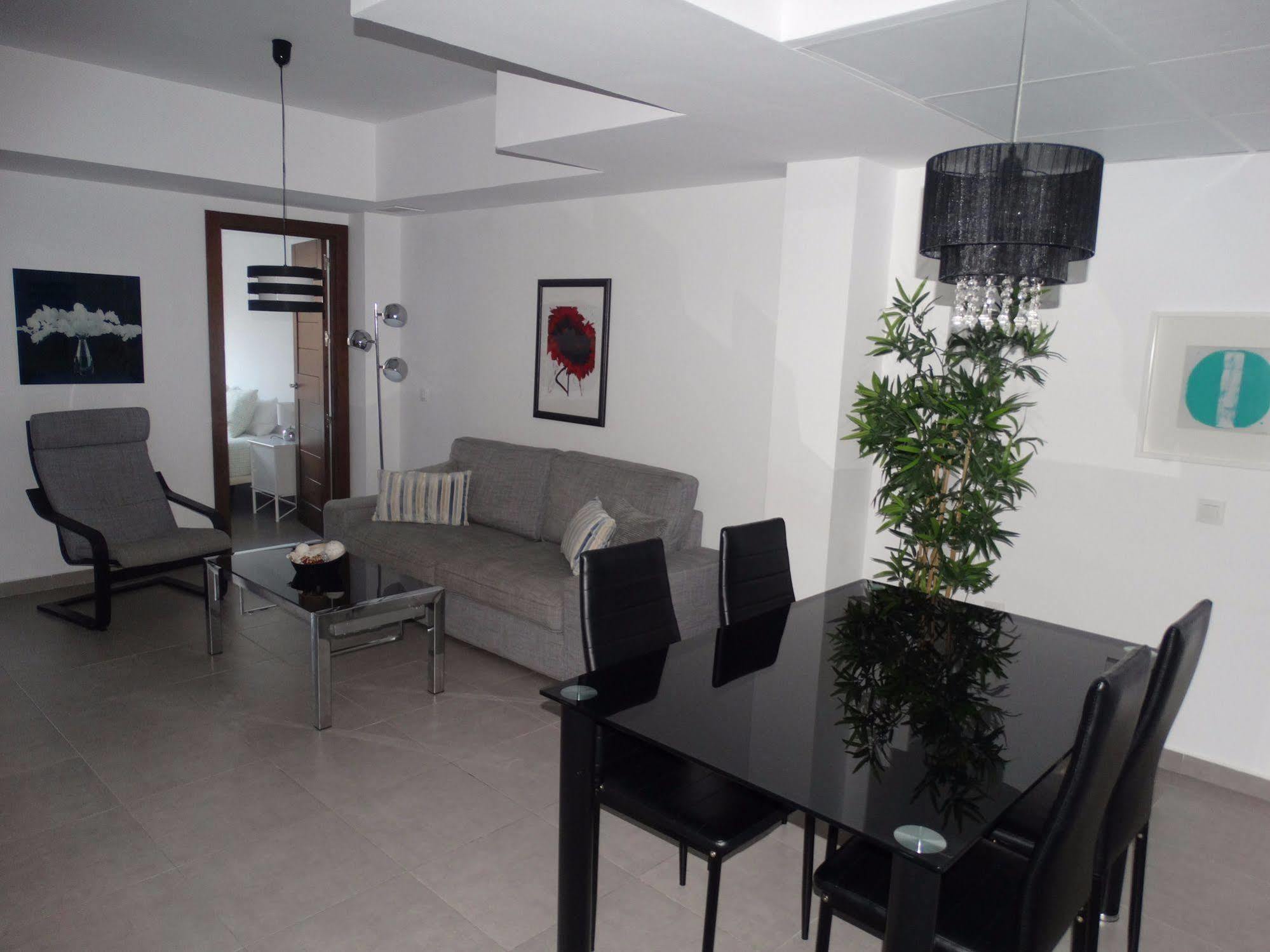 Malaga Apartamentos - Nuno Gomez, 24 エクステリア 写真