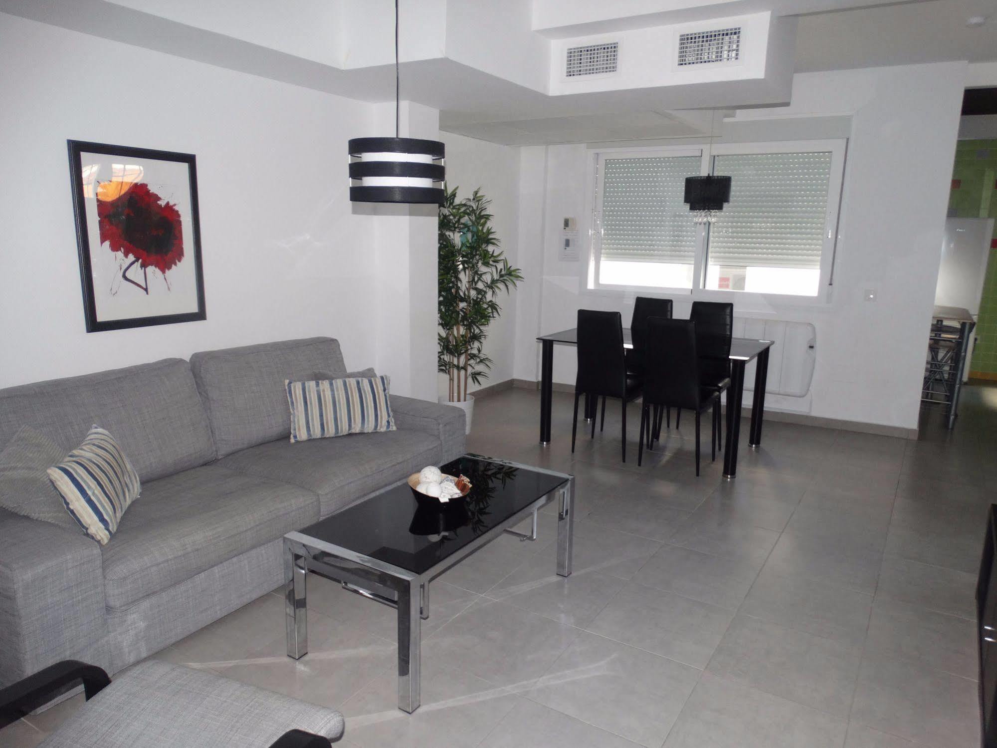 Malaga Apartamentos - Nuno Gomez, 24 エクステリア 写真